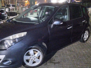 Renault Grand Scenic foto 3