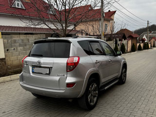 Toyota Rav 4 foto 2