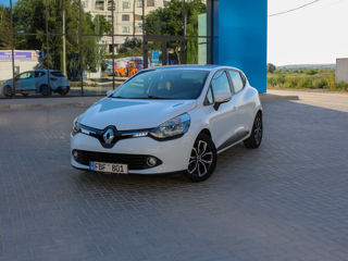 Renault Clio foto 1