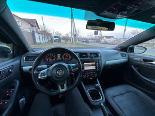 Volkswagen Jetta foto 12