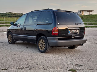 Chrysler Voyager foto 4