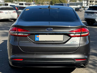 Ford Fusion foto 6