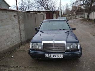 Mercedes Series (W124) foto 4