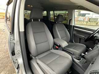 Volkswagen Touran foto 11