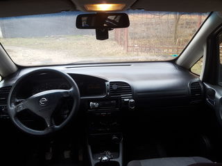 Opel Zafira foto 4