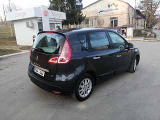 Renault Scenic foto 2