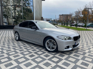 BMW 5 Series foto 1