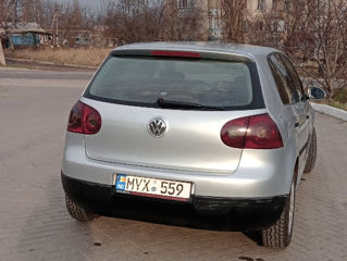 Volkswagen Golf foto 2