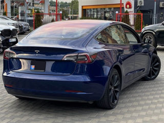 Tesla Model 3 foto 5