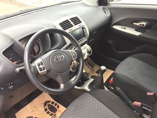 Toyota Urban Cruiser foto 8