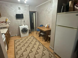 Apartament cu 2 camere, 60 m², Centru, Chișinău foto 2