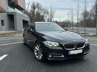 BMW 5 Series foto 7