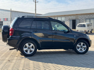 Toyota Rav 4 foto 4