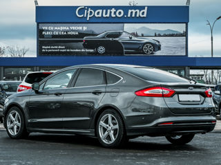 Ford Mondeo foto 2