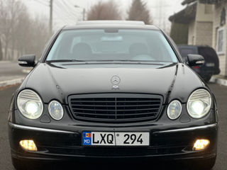 Mercedes E-Class foto 2