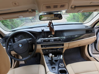 BMW 5 Series foto 7