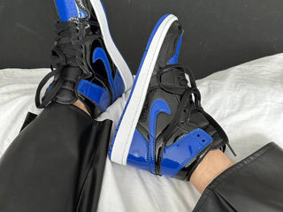 Nike Air Jordan 1 Retro High Patent Rotal Blue Unisex foto 6