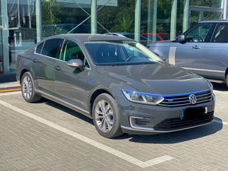 Volkswagen Passat foto 3