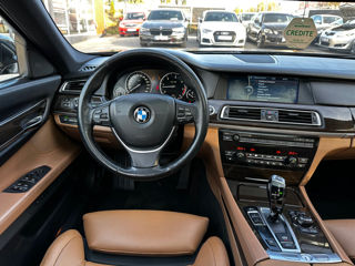 BMW 7 Series foto 9