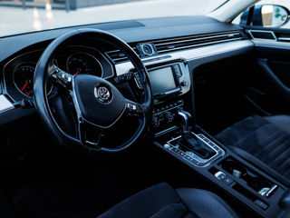 Volkswagen Passat foto 3