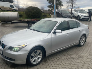 BMW 5 Series foto 3