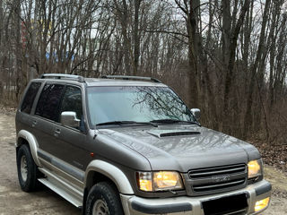 Isuzu Trooper foto 0