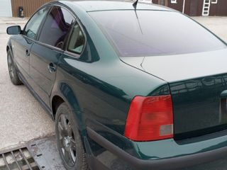 Volkswagen Passat foto 3