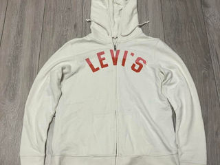 Levis