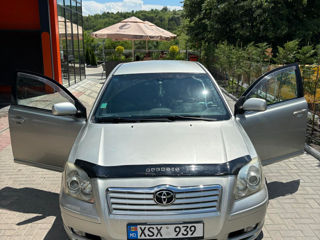 Toyota Avensis foto 4