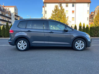 Volkswagen Touran foto 5