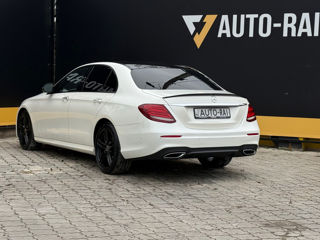 Mercedes E-Class foto 9