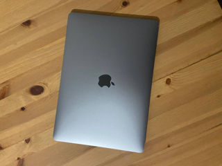 Ca Nou! Apple MacBook Pro 13 Retina 2017 (i5/8Gb/256Gb)