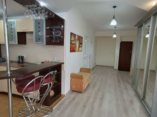 Apartament cu 3 camere, 100 m², Centru, Chișinău foto 2