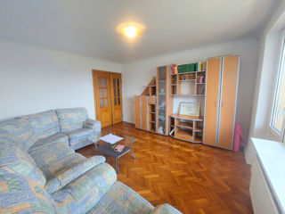 Apartament cu 3 camere, 70 m², Sculeni, Chișinău foto 1