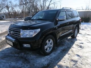 Toyota Land Cruiser foto 1