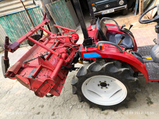 Se vinde tractor Mitsubishi 18  c.putere foto 5