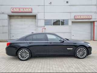 BMW 7 Series foto 7