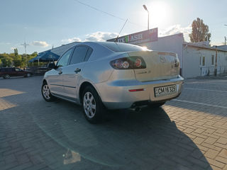 Mazda 3 foto 1