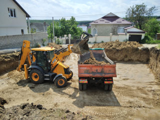 *Efectuam lucrari la dorința clientului.saparea fundamentelor, bazinelor.minieskavator,kamaz,bobcat. foto 2