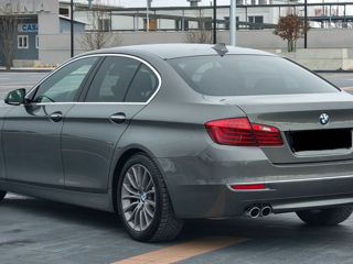 BMW 5 Series foto 6