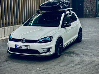 Volkswagen Golf foto 0