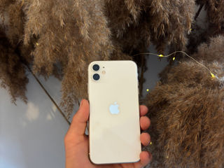 Vând iPhone 11 фото 0