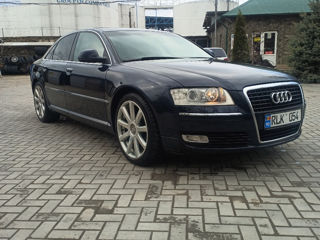 Audi A8 foto 1