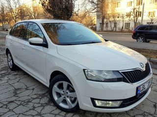 Skoda Rapid foto 1