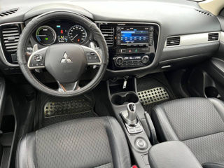 Mitsubishi Outlander foto 9