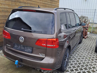 Volkswagen Touran foto 3