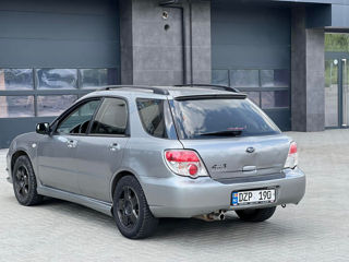 Subaru Impreza foto 4