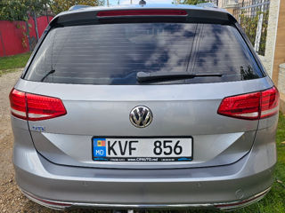 Volkswagen Passat foto 4