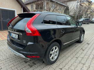 Volvo XC60 foto 4