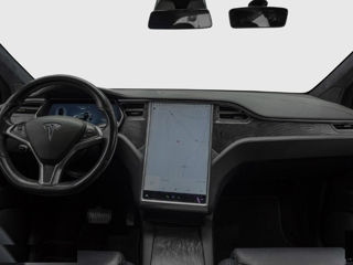 Tesla Model X foto 4